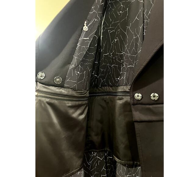 lululemon Vest 8 - Picture 9 of 13